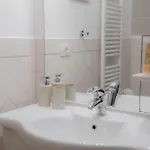 Δωμάτια σε οικογενειακή κατοικία Nel - Con Bagno Privato - Vicino Inail E Fiere